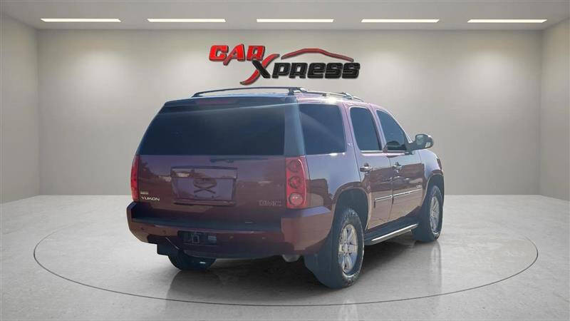 2011 GMC Yukon SLT