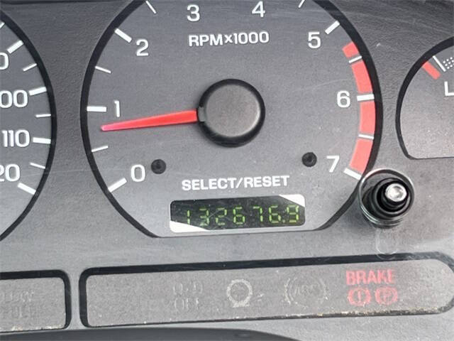 2004 Ford Mustang Deluxe