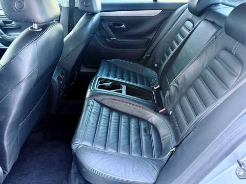 2010 Volkswagen CC Luxury