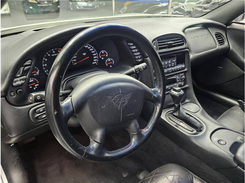 2004 Chevrolet Corvette