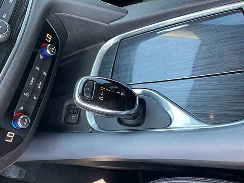 2020 Buick Enclave Essence