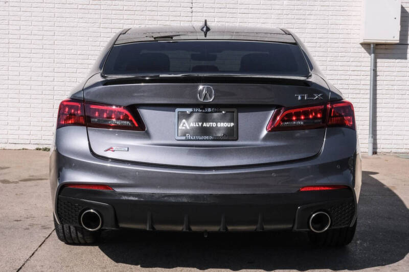 2019 Acura TLX