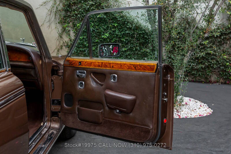 1976 Rolls-Royce Silver Shadow