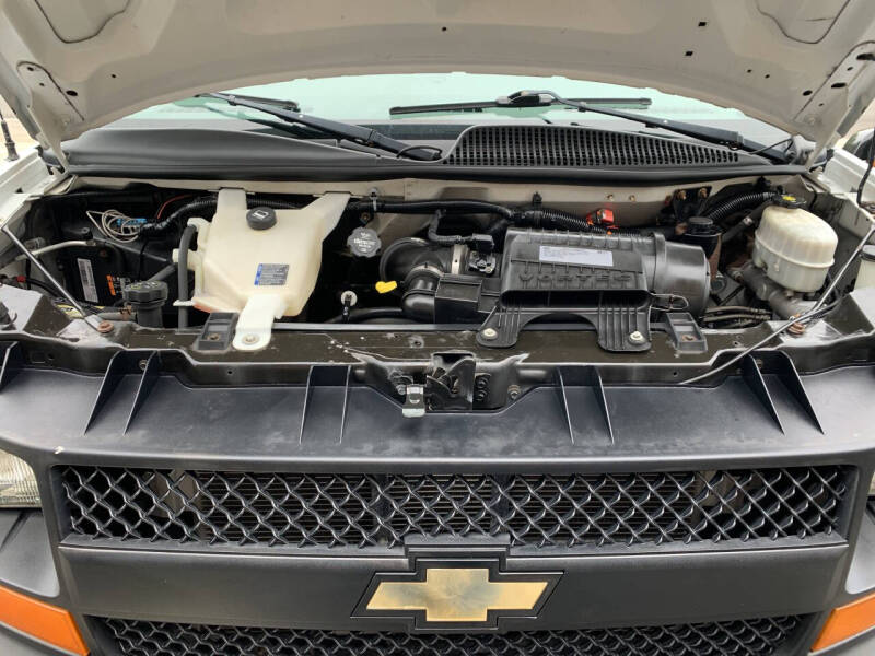 2017 Chevrolet Express 2500