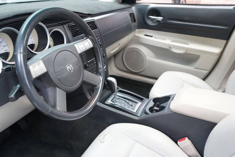 2005 Dodge Magnum RT