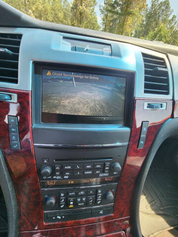 2011 Cadillac Escalade ESV Premium