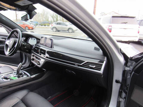 2019 BMW 7 Series 740i