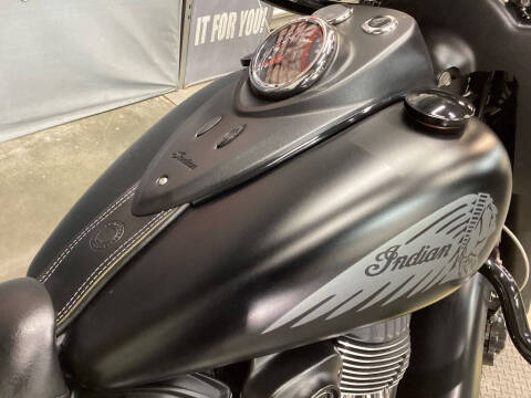 2018 Indian Springfield Dark Horse&#