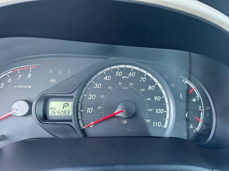 2012 Toyota Sienna LE 8-Passenger