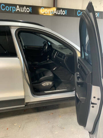 2015 Porsche Macan S