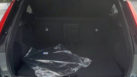 2026 Volvo XC40 B5 Core