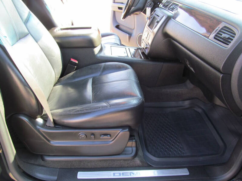 2008 GMC Yukon XL Denali