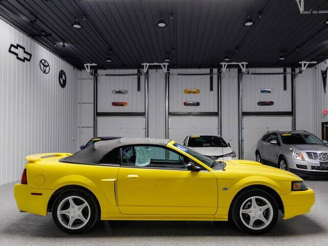 2002 Ford Mustang GT Deluxe