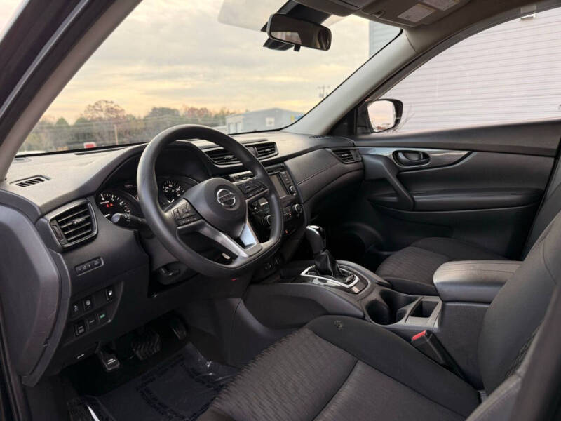 2019 Nissan Rogue S