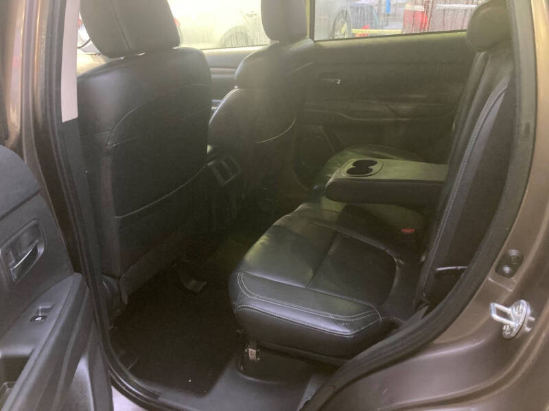 2019 Mitsubishi Outlander SEL