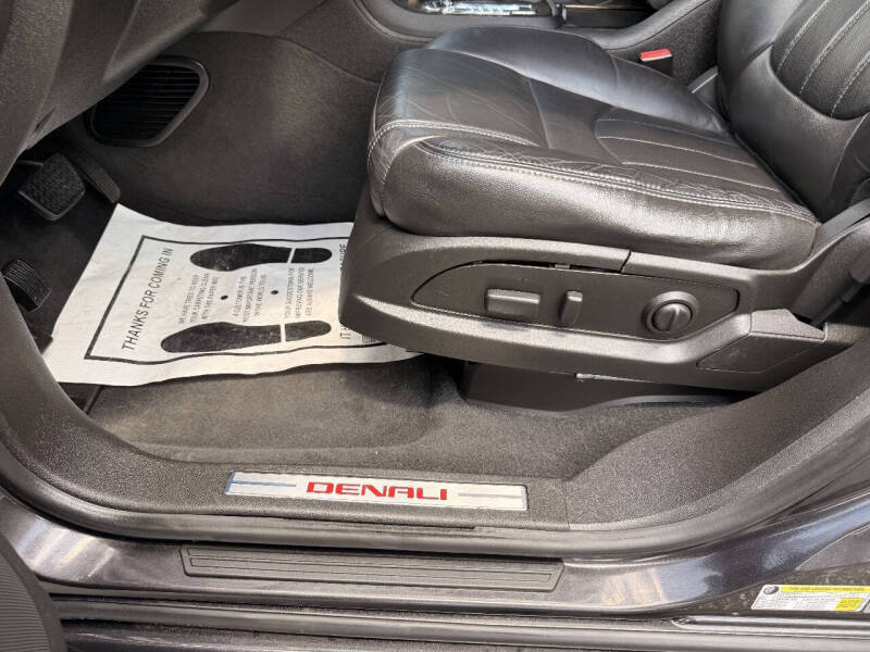 2015 GMC Acadia Denali