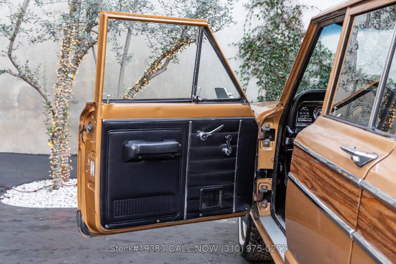 1982 Jeep Wagoneer
