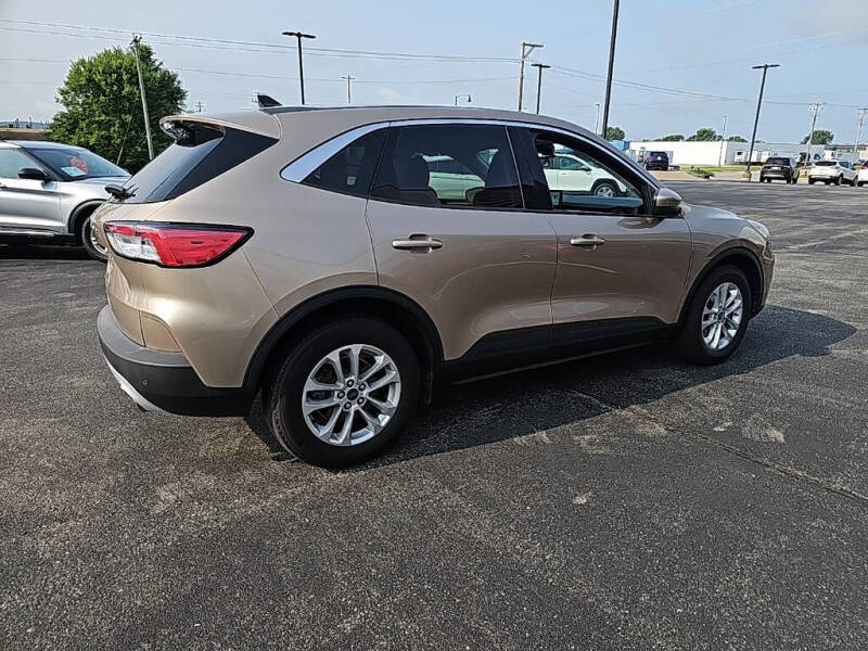 2021 Ford Escape SE