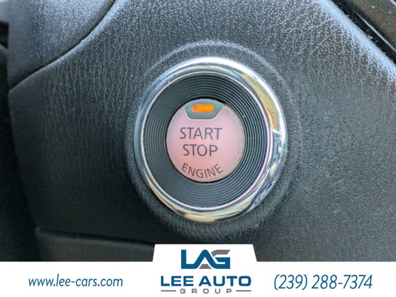 2018 Nissan Pathfinder SV