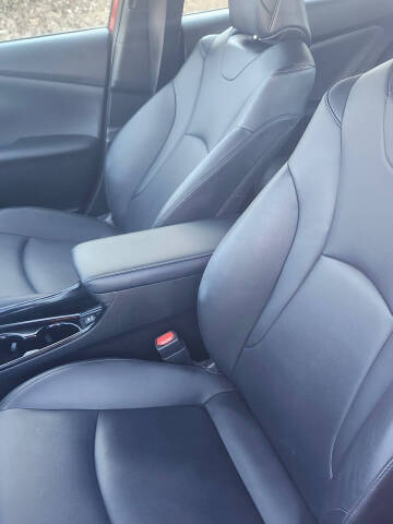 2019 Toyota Prius XLE AWD-e