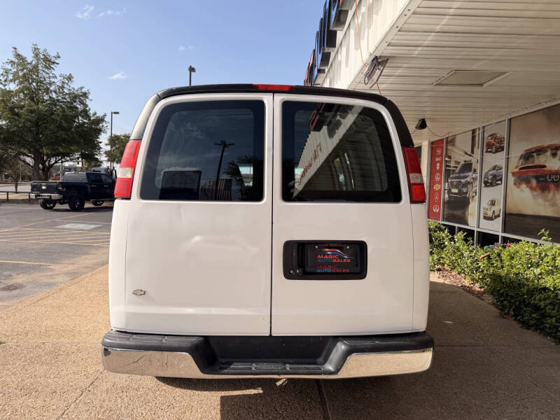 2019 Chevrolet Express 2500