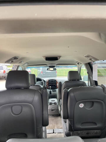 2005 Toyota Sienna XLE 7 Passenger