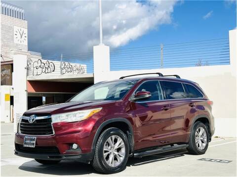 2015 Toyota Highlander for sale at AUTO RACE in Sunnyvale CA
