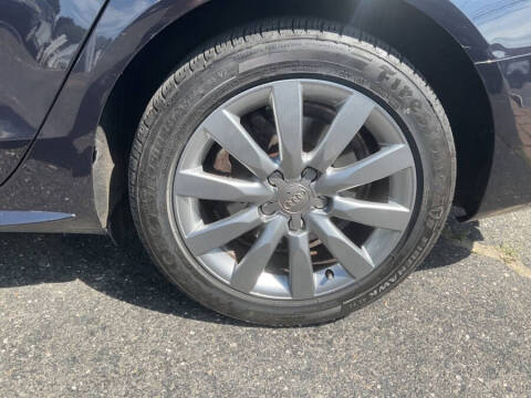 2015 Audi A4 2.0T quattro Premium