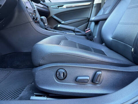 2016 Volkswagen Passat 1.8T SE