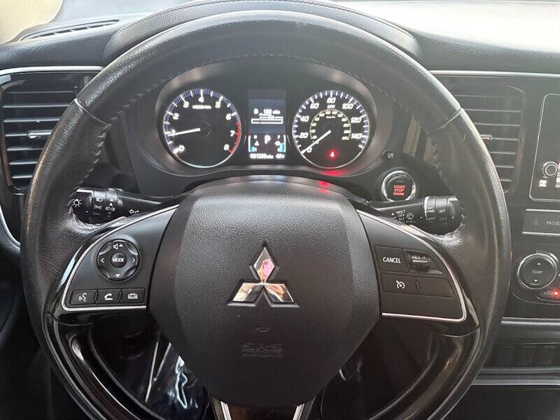 2019 Mitsubishi Outlander SE