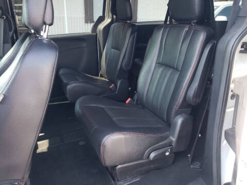 2016 Dodge Grand Caravan R/T