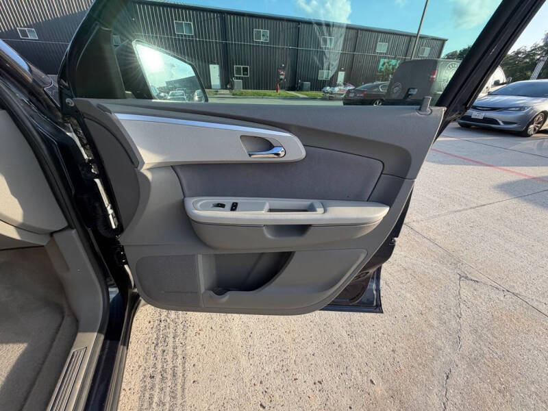 2012 Chevrolet Traverse LS