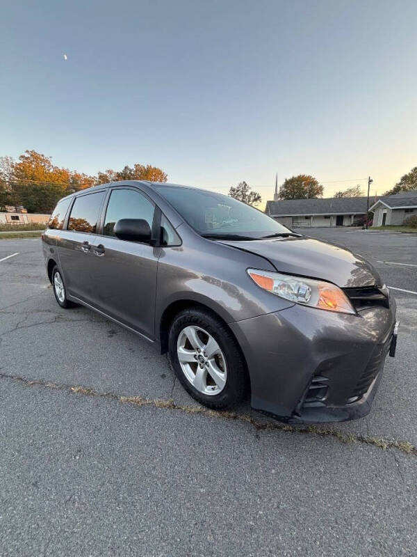 2018 Toyota Sienna L 7-Passenger
