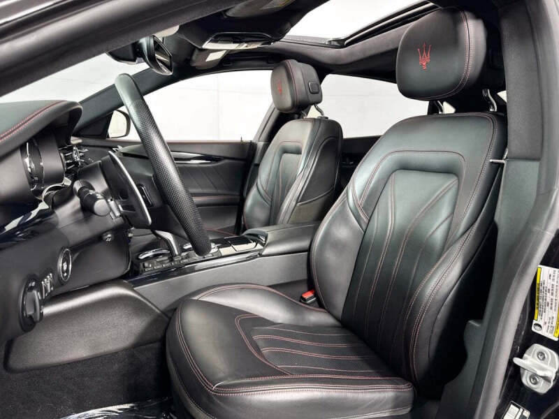 2023 Maserati Quattroporte Modena Q4