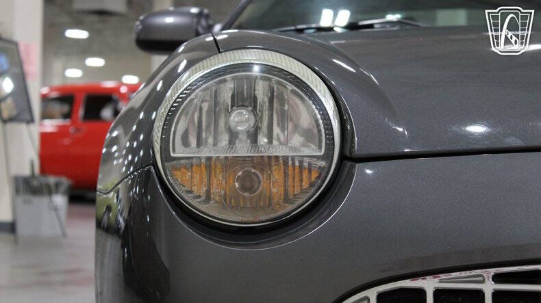 2003 Ford Thunderbird