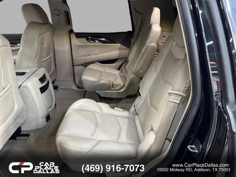 2016 Cadillac Escalade Luxury Collection