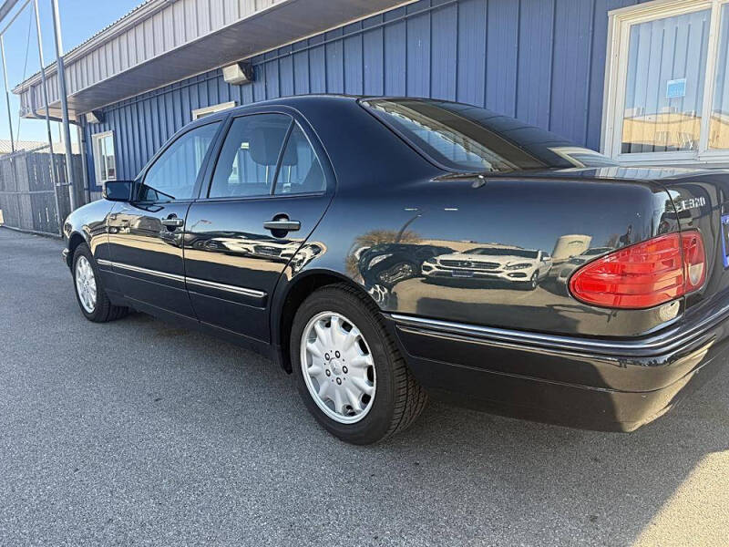 1996 Mercedes-Benz E-Class E 320