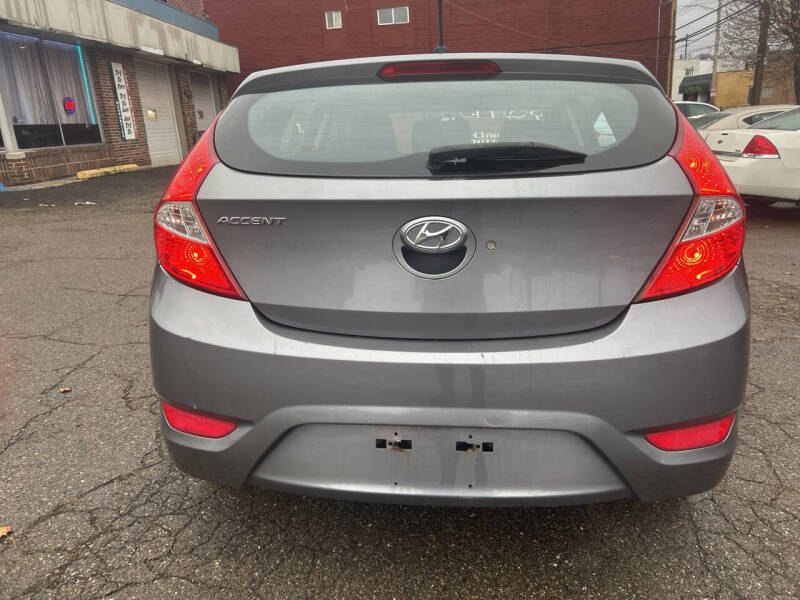2013 Hyundai Accent GS