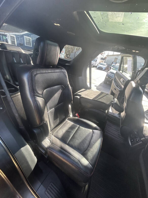 2018 Ford Explorer Sport