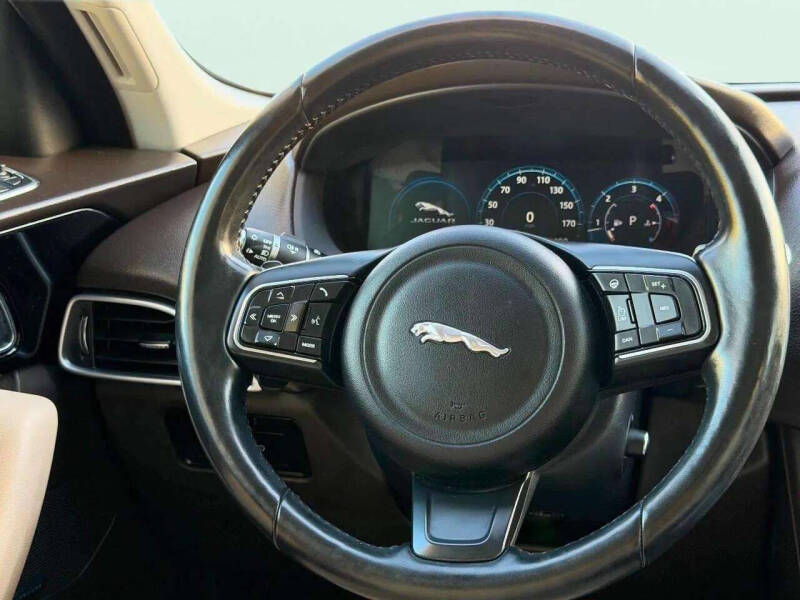 2017 Jaguar F-PACE 20d Prestige