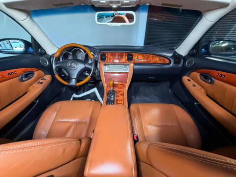 2004 Lexus SC 430