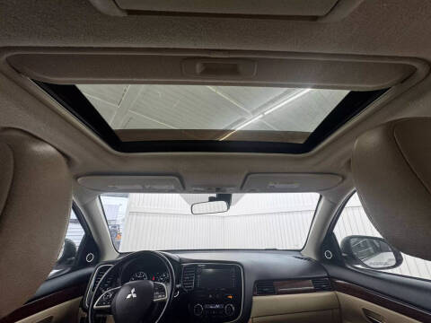 2014 Mitsubishi Outlander SE