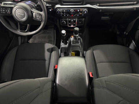 2023 Jeep Gladiator Sport