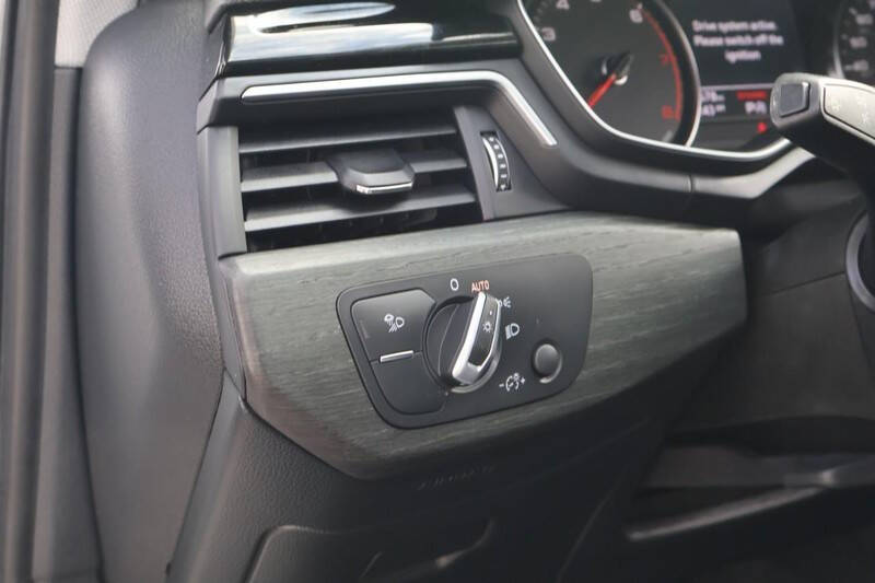 2021 Audi A4 quattro Premium 40 TFSI