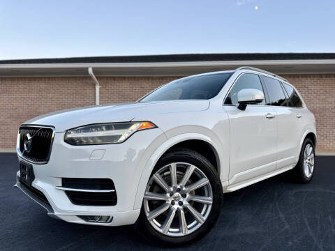 2016 Volvo XC90 T6 Momentum