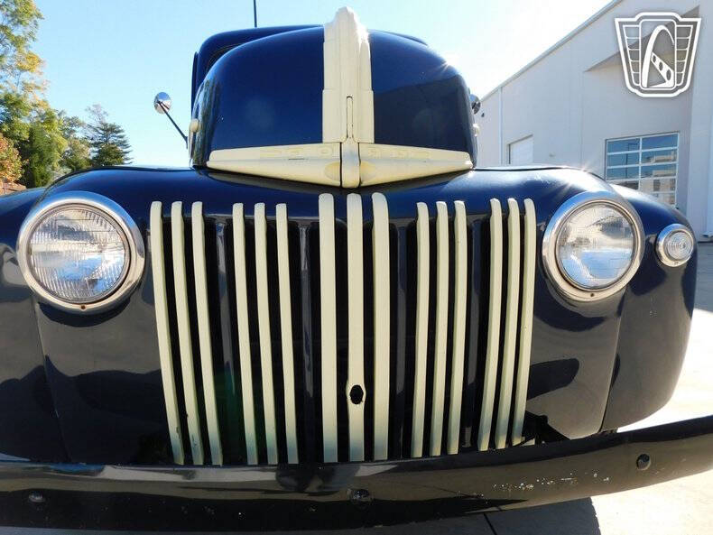 1946 Ford F-100