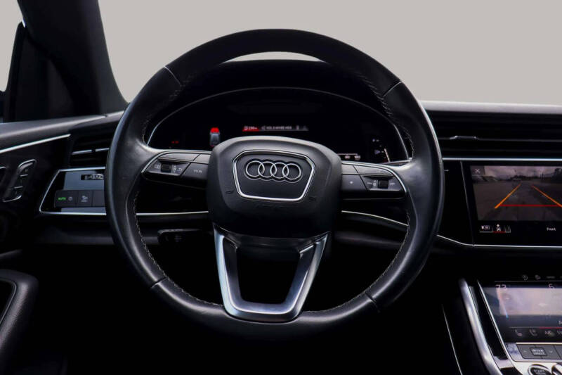 2021 Audi Q8 quattro Premium Plus 55 TFSI