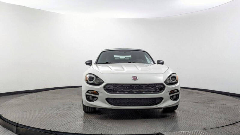 2019 FIAT 124 Spider Urbana Edition