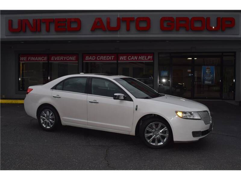 2012 Lincoln MKZ for sale at United Auto Group in Putnam CT