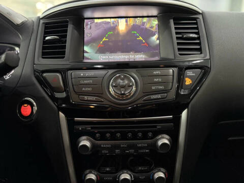 2020 Nissan Pathfinder S